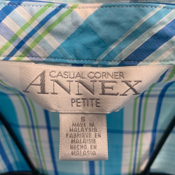 Casual Corner Annex Shirt Blue Plaid Sleeveless Collared Button Up - Picture 3 of 7